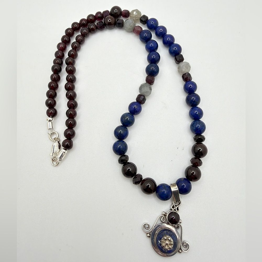 19" Garnet, Lapis‎ Lazuli, and Labradorite necklace w/ 925 pendant and hardware!